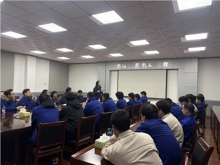 凝心聚力话发展 倾听心声促提升